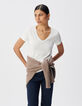 Wei&szlig;es V-Ausschnitt T-Shirt Damen mit Fischgr&auml;ten-Stickerei-2