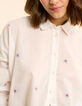 Camisa blanca con bordado de flores I.Code-7