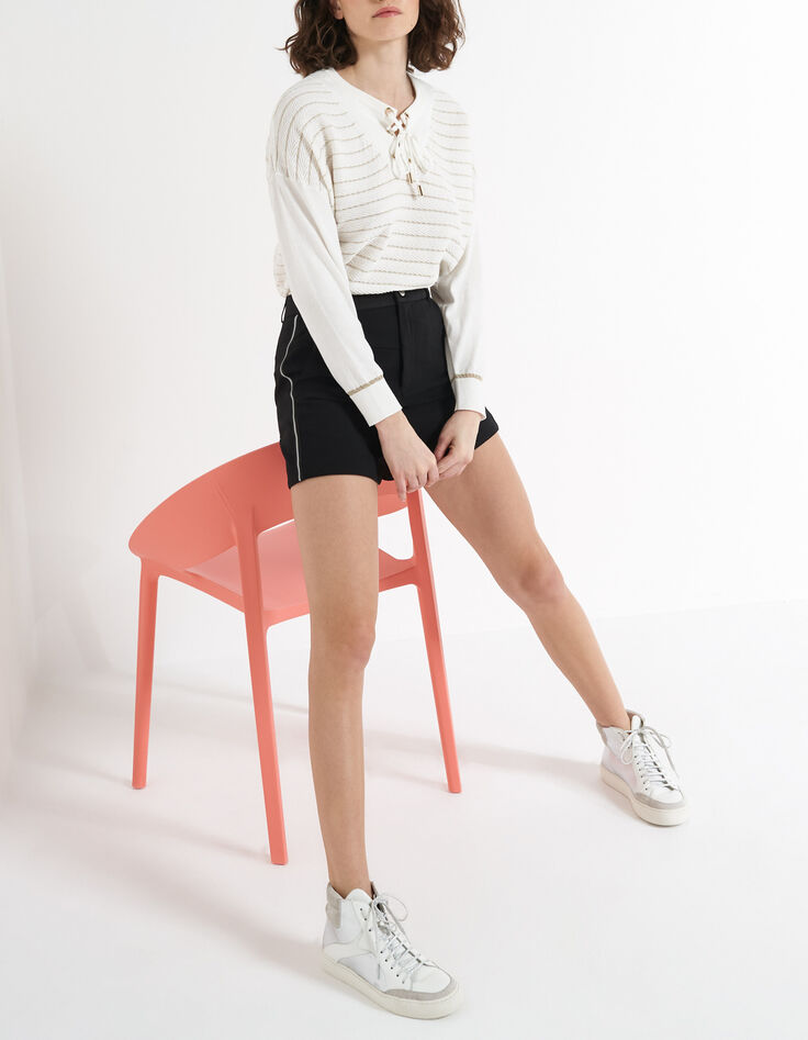 Zwarte short biezen in smokingstijl I.Code-1 Zwarte short biezen in smokingstijl I.Code-1