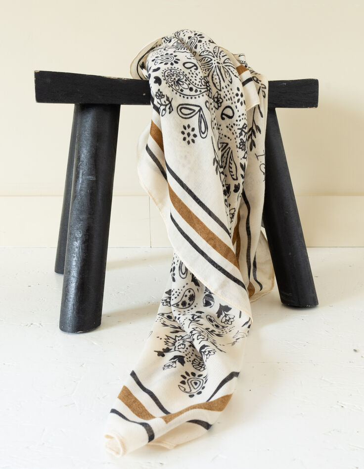 Cremeweißes Damenhalstuch mit Kaschmirmotiv I.Code-3 Cremeweißes Damenhalstuch mit Kaschmirmotiv I.Code-3