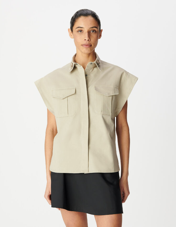 Beigefarbenes Oversize-Hemd f&uuml;r Damen mit gesticktem Schmuckkragen-4