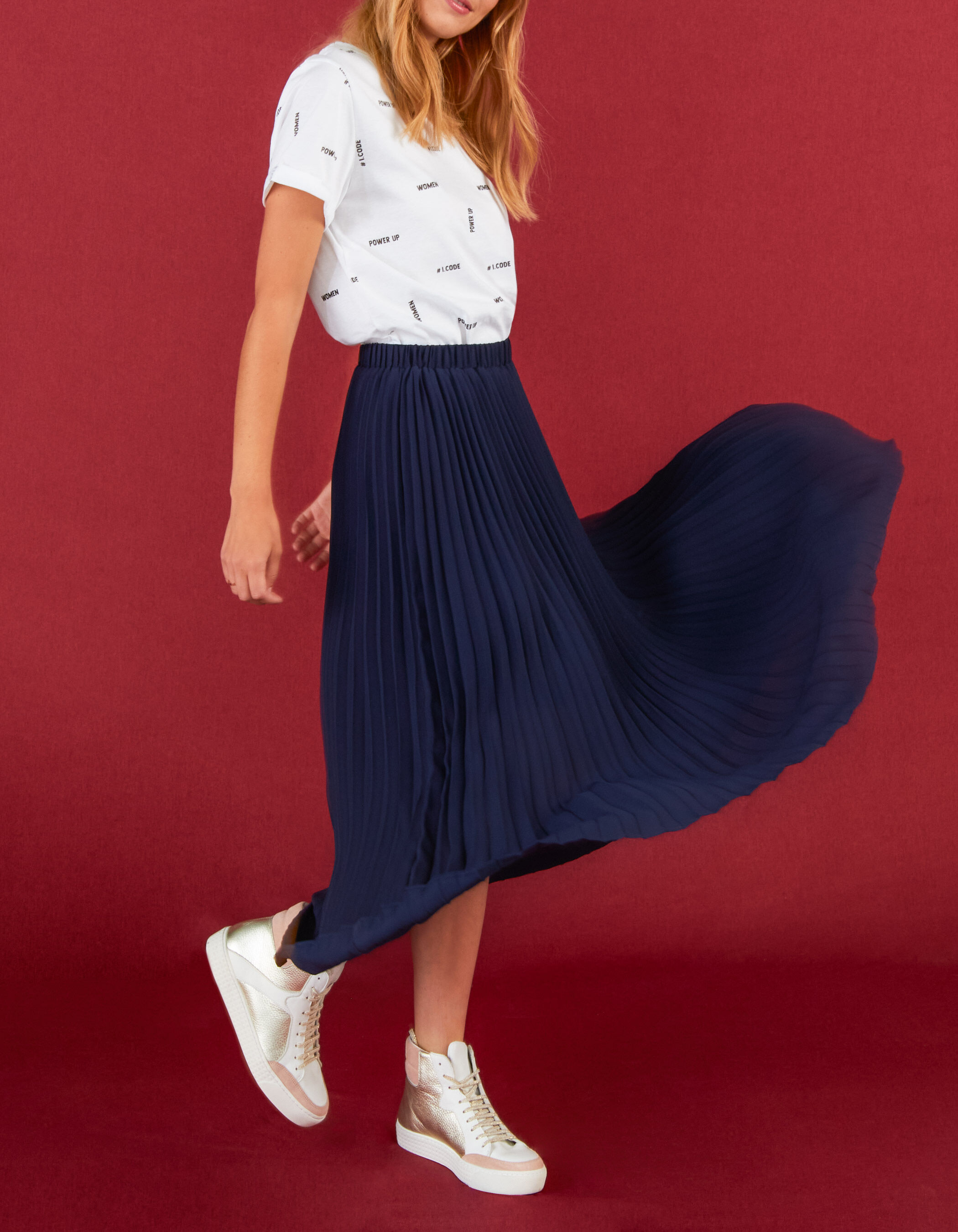 I.Code navy pleated long skirt with side marking