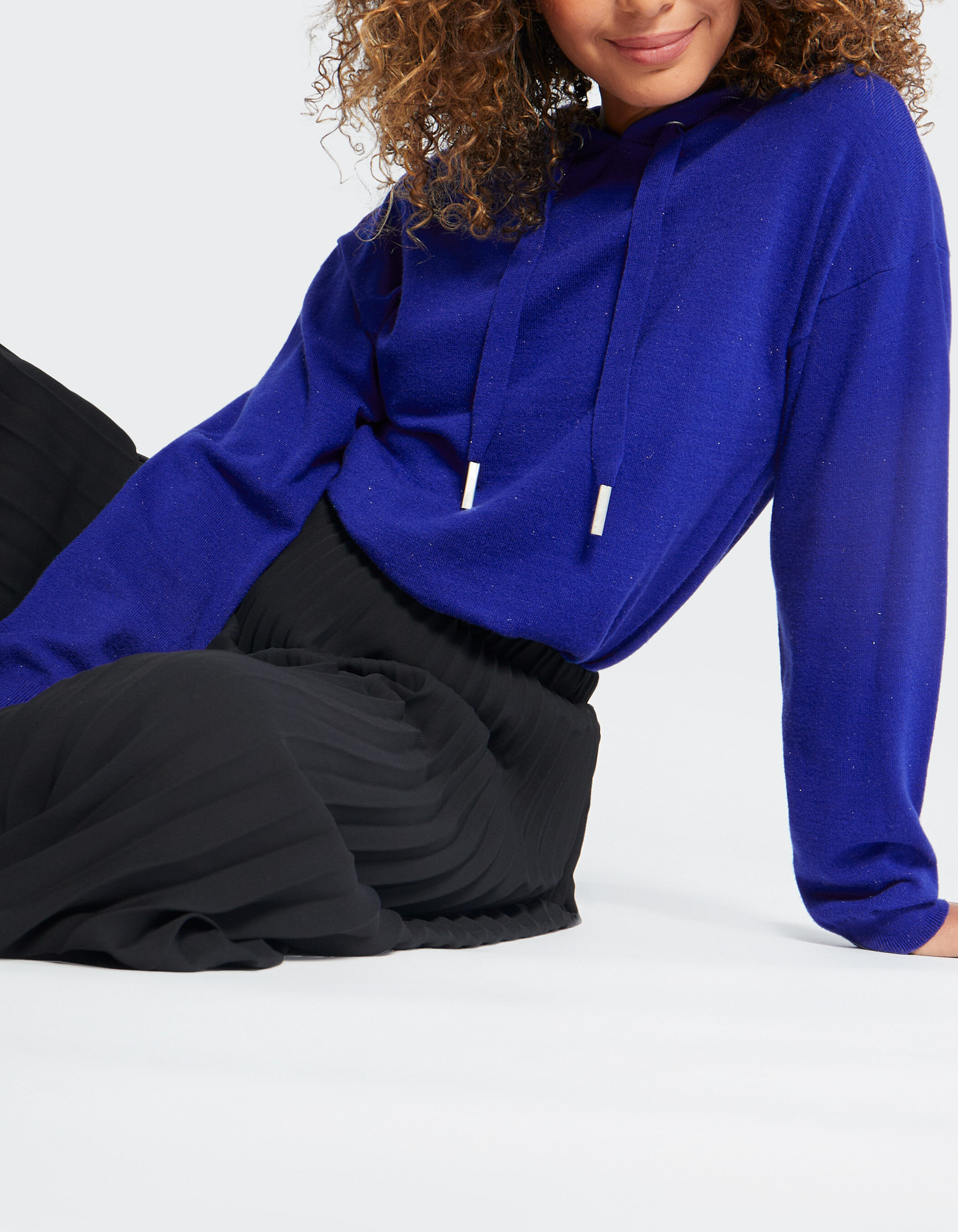 Saffierblauwe gebreide trui lurex met kap I.Code