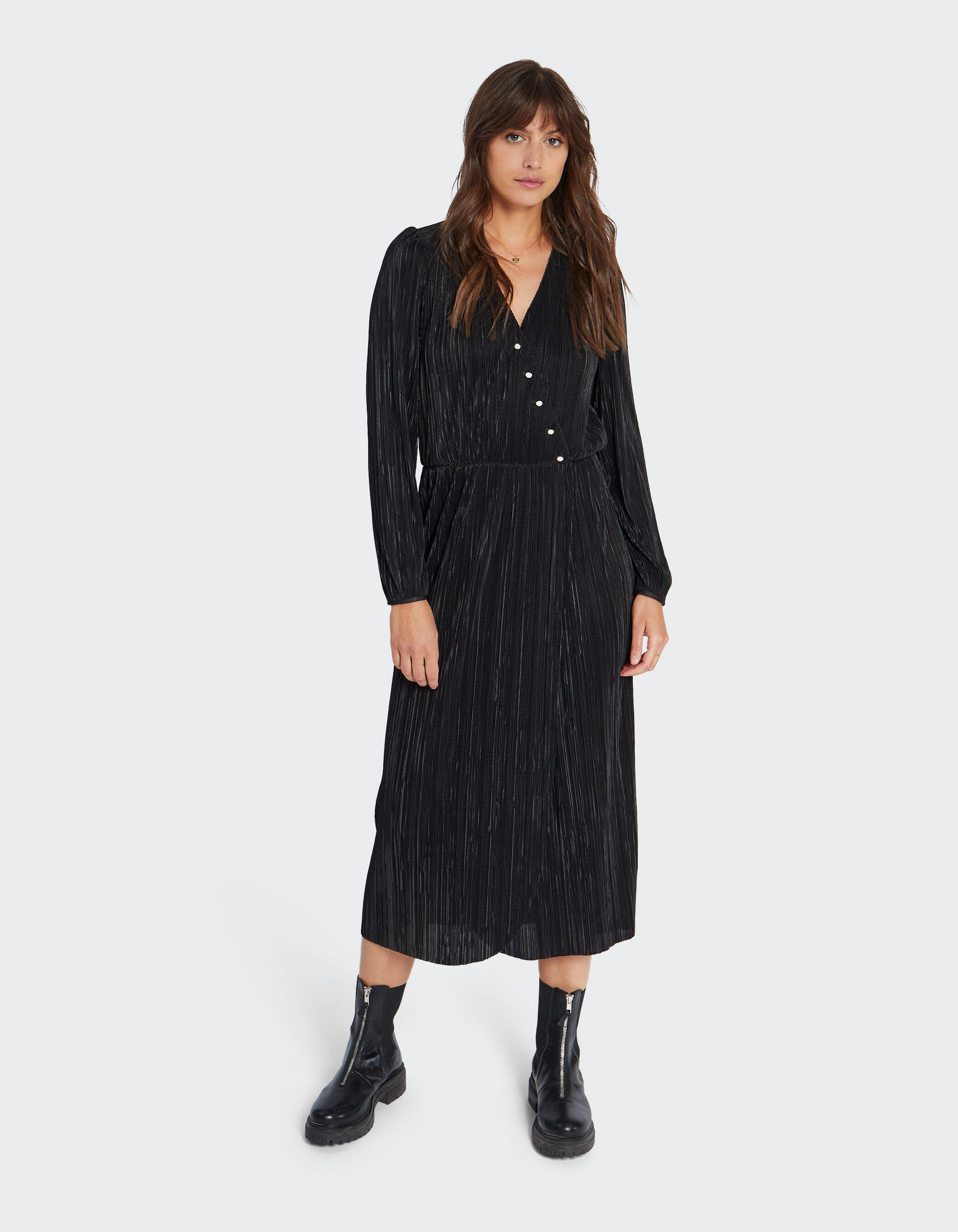 Robe longue noire plissée sales