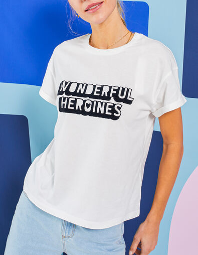 I.Code weißes Samt-T-Shirt mit beflocktem Schriftzug
