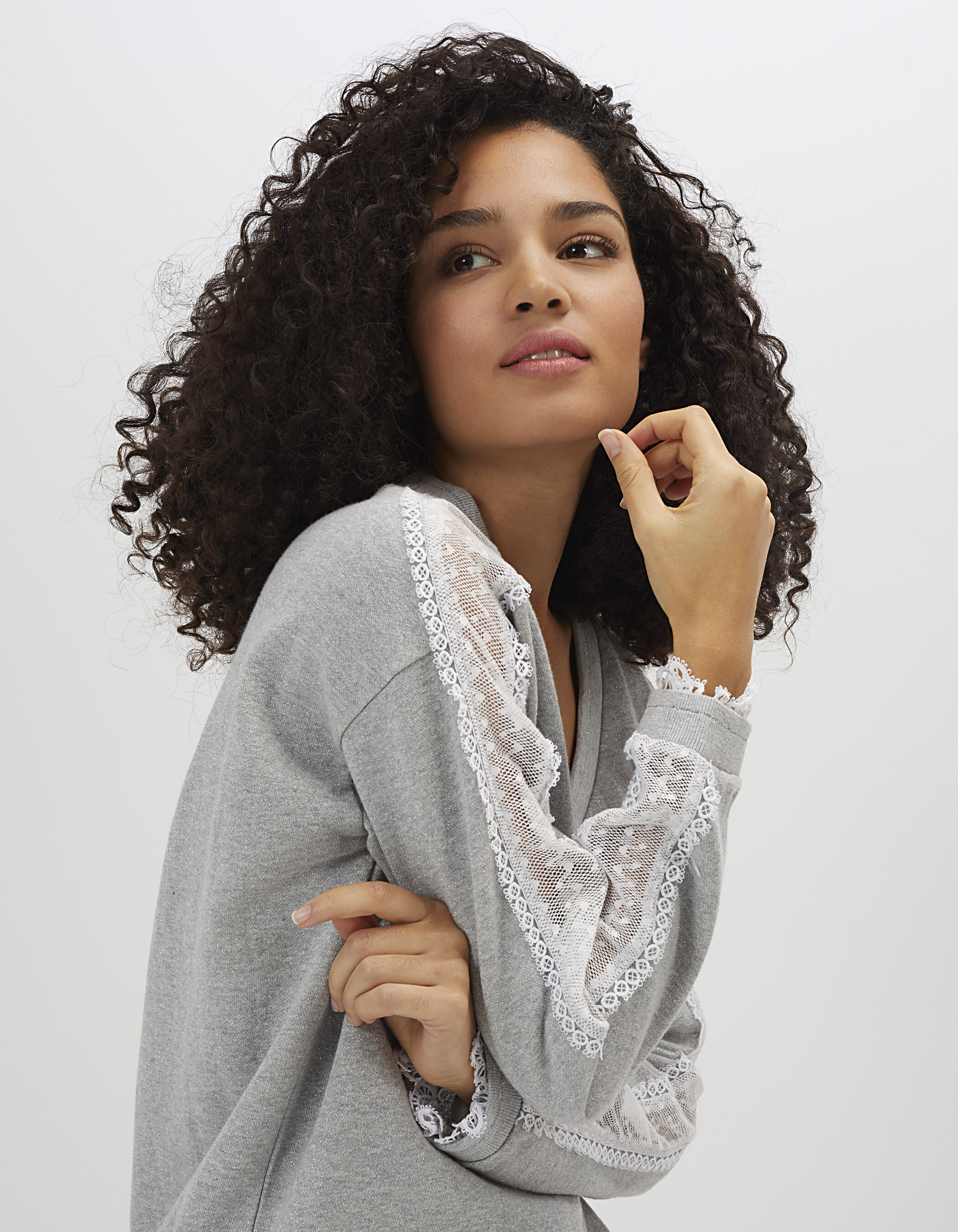 Sweat dentelle hot sale
