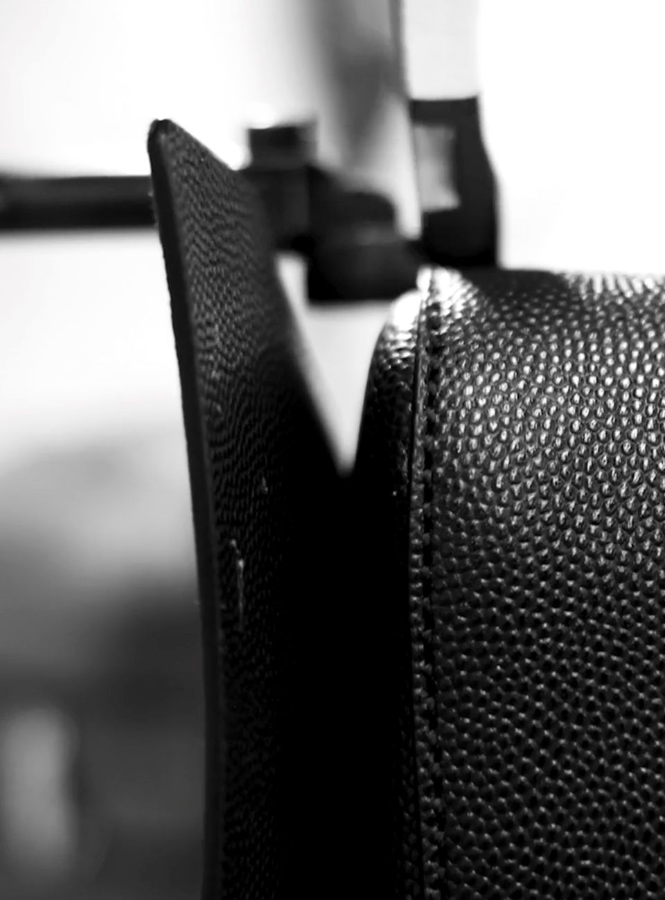 100 % unseres Leders ist zertifiziert von der Leather Working Group (LWG)
